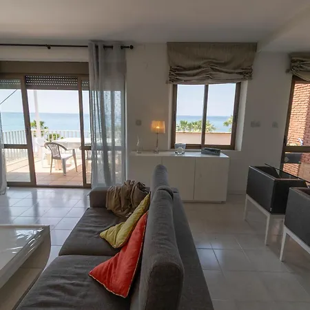 Apartment Ct 383 Gr - Faro's Beachfront For 4 *