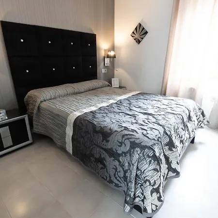 Apartment Ct 383 Gr - Faro's Beachfront For 4 *
